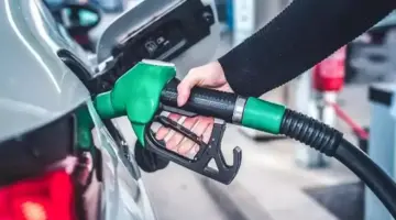 أسعار الوقود والبنزين.. متى تبدأ بالانخفاض؟